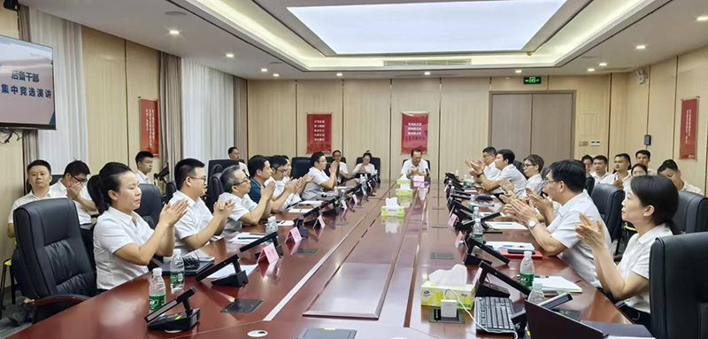 1728884713514143.jpg 競選演講現(xiàn)場.jpg